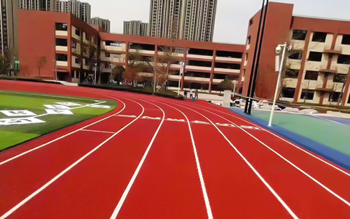 自结纹全塑型塑胶跑道