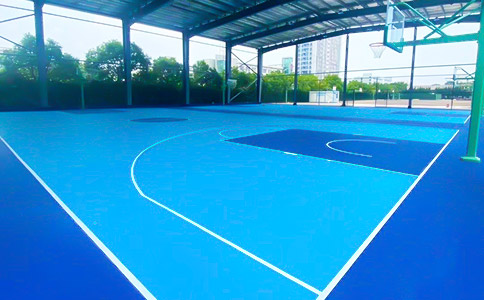 塑胶篮球场图片 塑胶篮球场图片